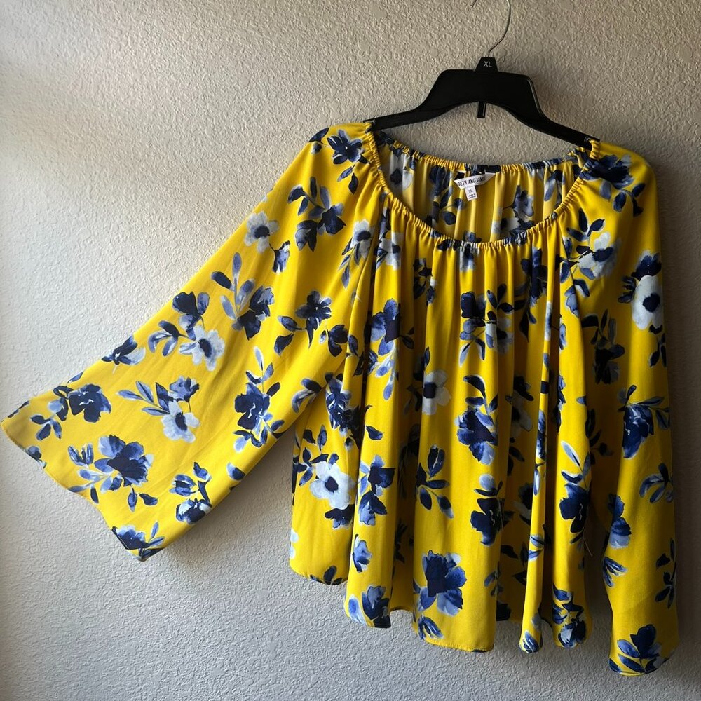Women's Elizabeth And James Off The Shoulder Cropped Blouse Bell Sleeves